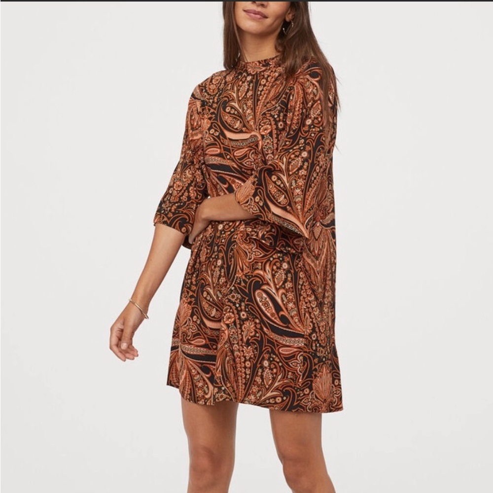 H&M X Richard Allan Orange Paisley Boho Chic A Line Mini Dress w/ Flared Sleeves